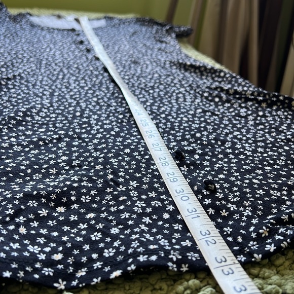 90’s style flowered dress. - Picture 8 of 8